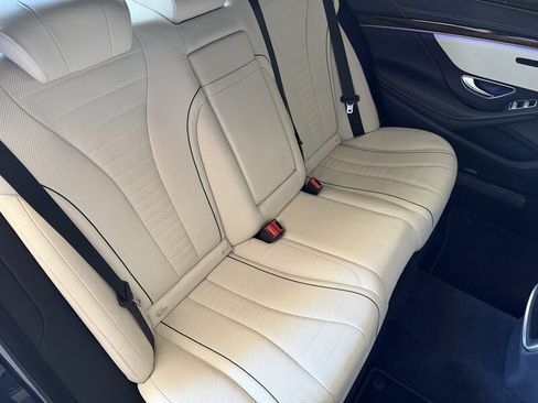 Used 2017 Mercedes-Benz S 550 Sedan image 19