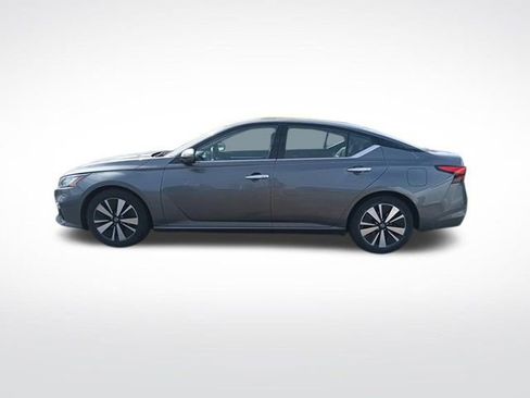 Used 2019 Nissan Altima 2.5 SL image 2
