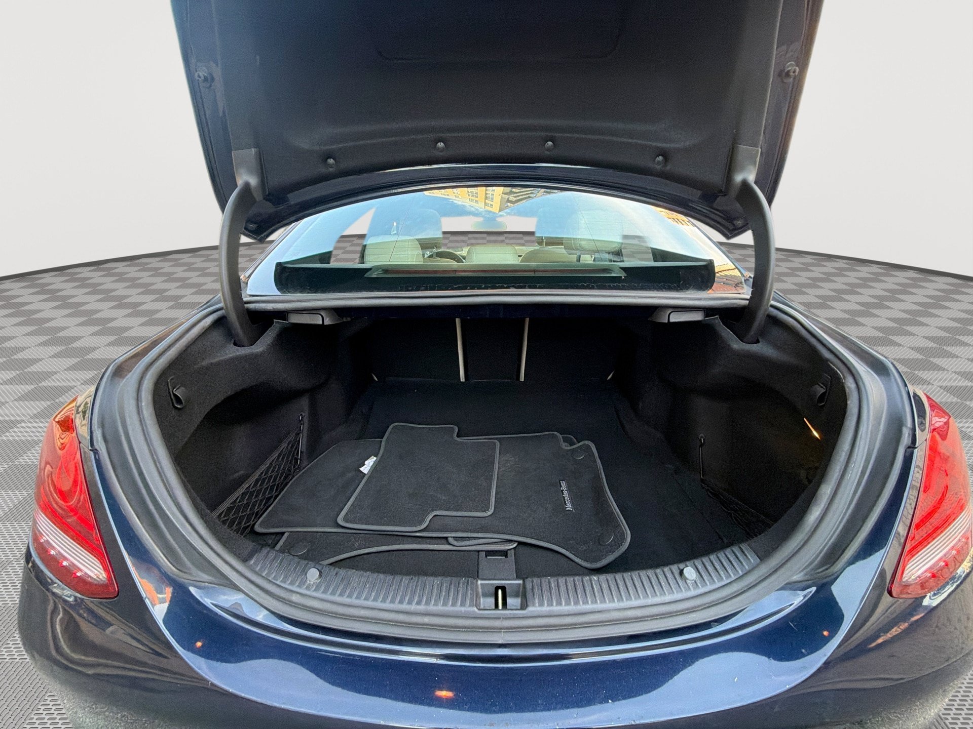 Used 2018 Mercedes-Benz C 300 Sedan w/ Premium Package image 22