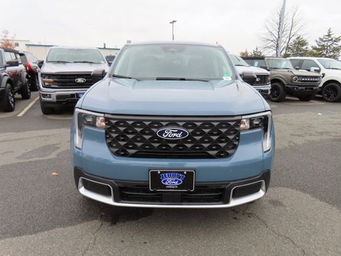 New 2025 Ford Maverick Lariat image 2