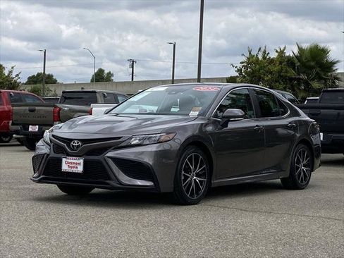 Certified 2024 Toyota Camry SE FWD image 37