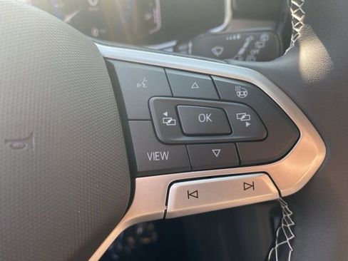New 2025 Volkswagen Taos SEL AWD/4WD image 33