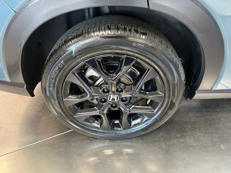 Used 2025 Honda HR-V Sport image 9