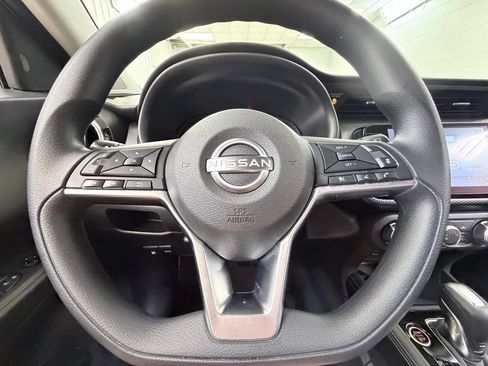 Used 2023 Nissan Kicks SV FWD image 42