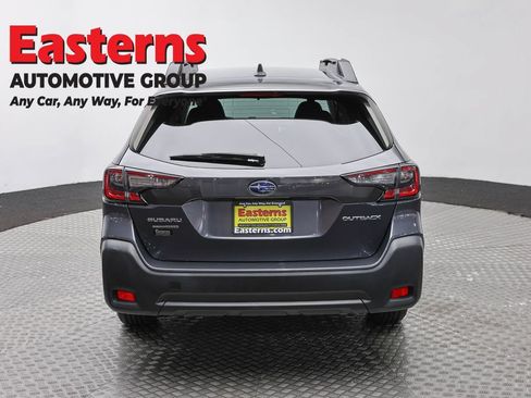 Used 2023 Subaru Outback Premium AWD/4WD image 6