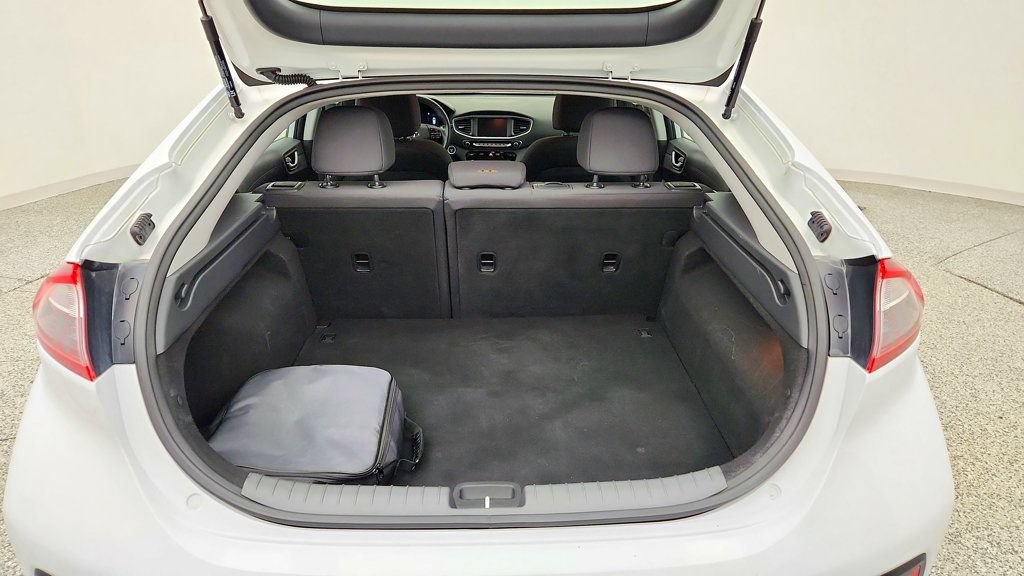 Used 2019 Hyundai Ioniq Electric FWD image 21