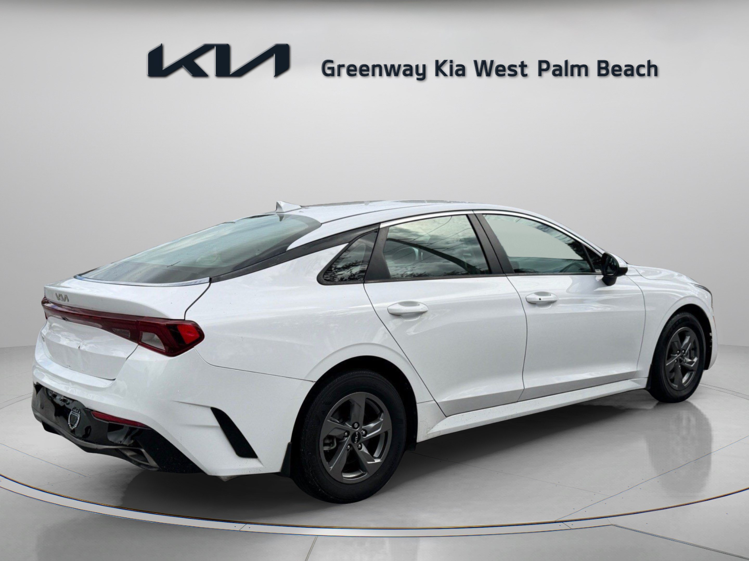 Used 2023 Kia K5 LXS FWD image 7