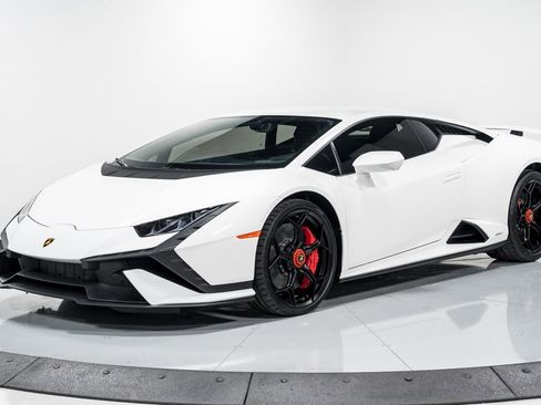Used 2024 Lamborghini Huracan Tecnica RWD image 7