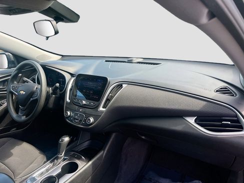 Used 2019 Chevrolet Malibu LS image 30