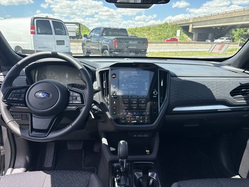 Used 2026 Subaru Forester Premium AWD/4WD image 15