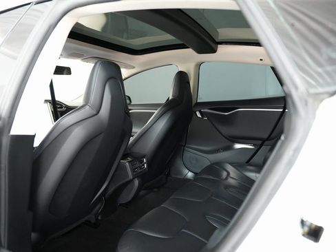 Used 2014 Tesla Model S 60 image 32