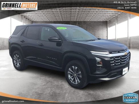 Used 2025 Chevrolet Equinox LT AWD/4WD image 3