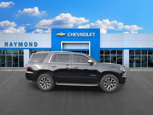 Used 2017 Chevrolet Tahoe Premier AWD/4WD image 2