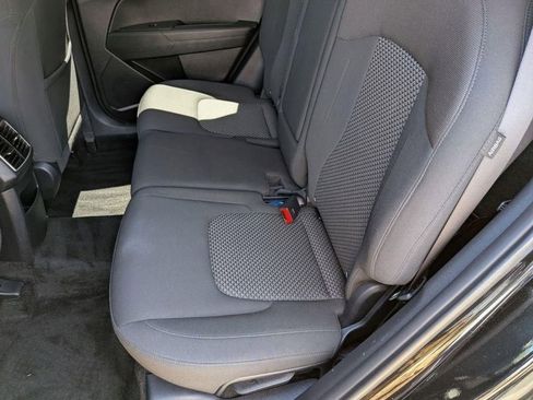 Used 2024 Kia Sportage LX AWD/4WD image 21