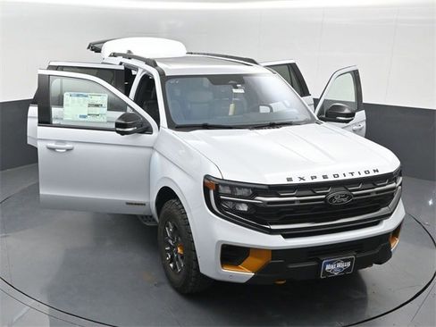 New 2025 Ford Expedition Tremor image 25