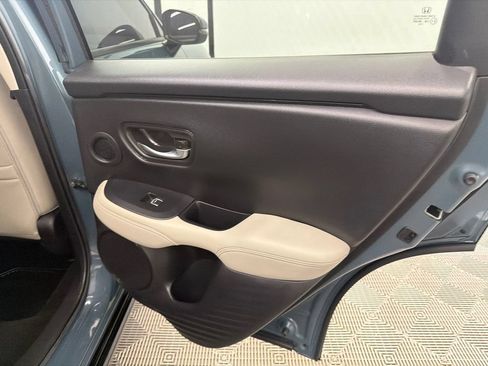 Used 2024 Honda HR-V EX-L image 17