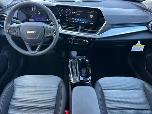 New 2026 Chevrolet Trax LT FWD image 13