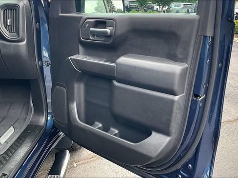 Used 2022 Chevrolet Silverado 1500 Custom AWD/4WD image 24
