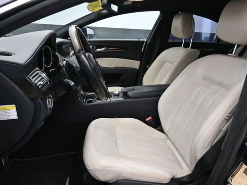 Used 2012 Mercedes-Benz CLS 550 image 25