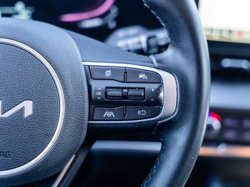 Used 2023 Kia Sportage EX image 26