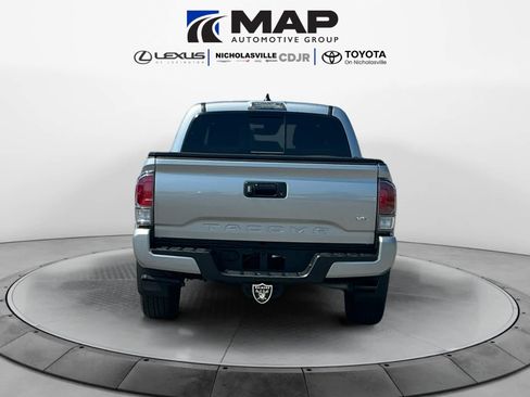 Used 2023 Toyota Tacoma TRD Sport image 4