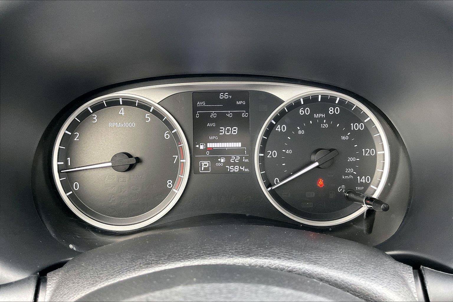 Certified 2025 Nissan Kicks Play S FWD image 21