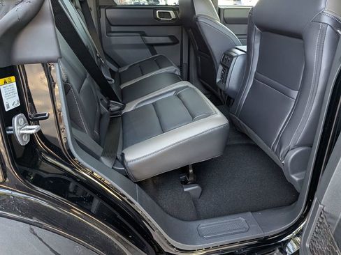 New 2026 Ford Bronco Outer Banks w/ Sasquatch Package image 32