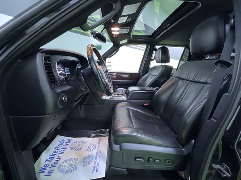 Used 2015 Lincoln Navigator 4WD image 15