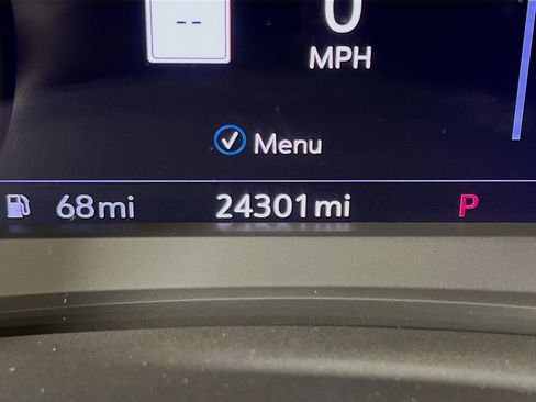 Used 2023 Cadillac XT6 Sport w/ Technology Package AWD/4WD image 12