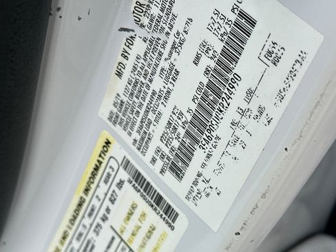 Used 2019 Ford Fusion Energi Titanium FWD image 29