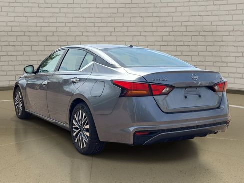 Used 2023 Nissan Altima 2.5 SV FWD image 7