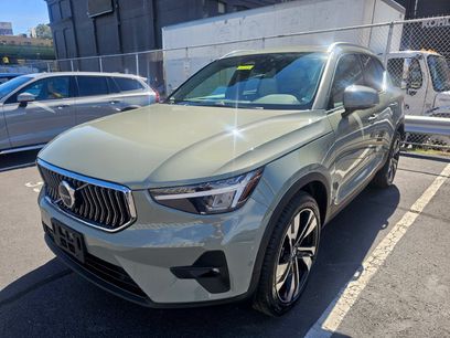 Certified 2024 Volvo XC40 B5 Plus w/ Protection Package Premier