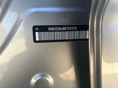 Used 2024 Kia Soul LX w/ Option Group 015 FWD image 12