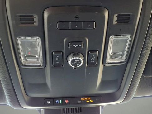 Used 2023 Chevrolet Tahoe LT w/ Luxury Package AWD/4WD image 23