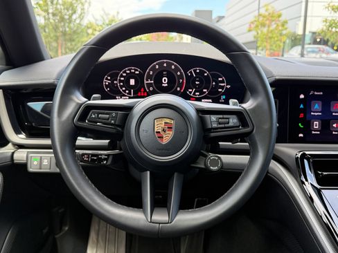 Used 2026 Porsche Panamera image 16