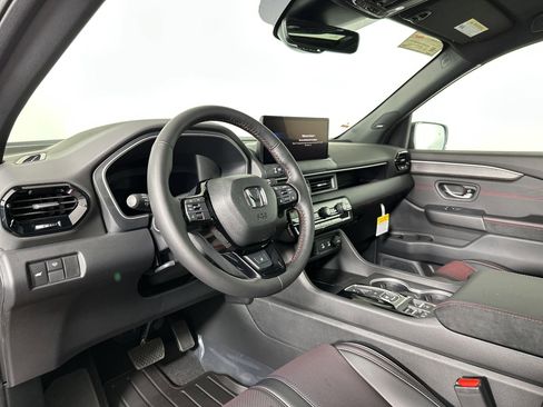 New 2026 Honda Pilot Black Edition image 3