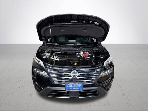 Used 2024 Nissan Rogue SV image 21