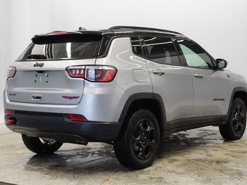 Used 2023 Jeep Compass Trailhawk image 5