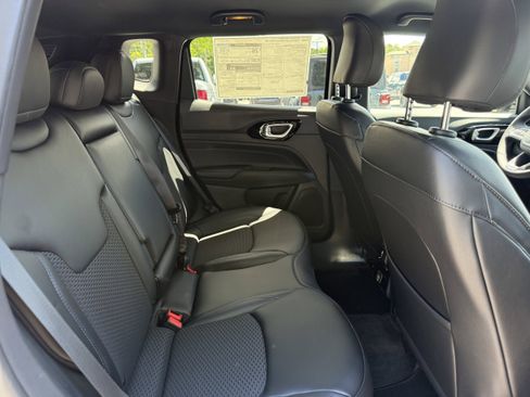 New 2026 Jeep Compass Latitude AWD/4WD image 17