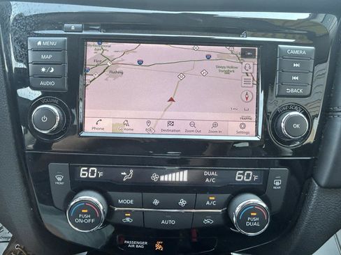 Used 2019 Nissan Rogue SL AWD/4WD image 24