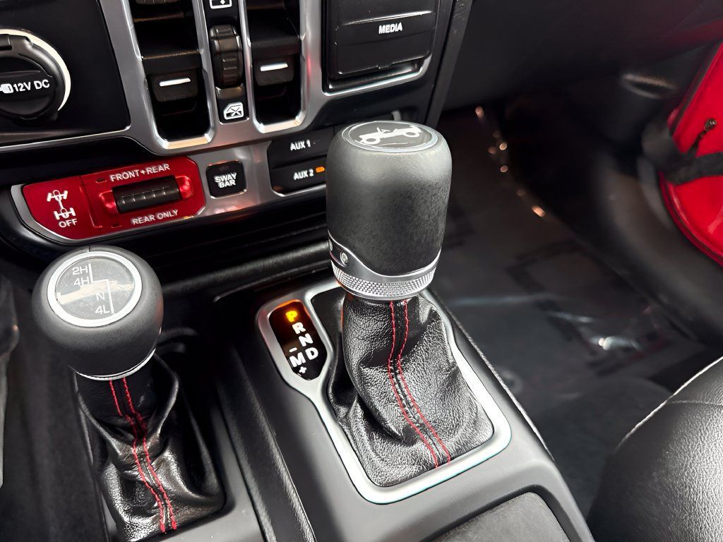 Used 2019 Jeep Wrangler Unlimited Rubicon AWD/4WD image 13