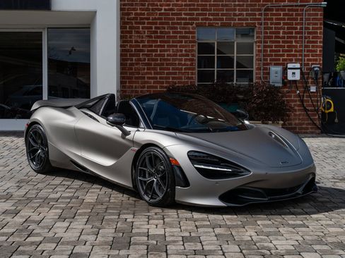 Used 2020 McLaren 720S Performance image 1