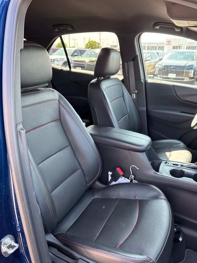 Used 2023 Chevrolet Equinox RS w/ RS Leather Package AWD/4WD image 21