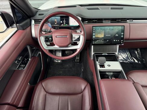 Used 2025 Land Rover Range Rover SE AWD/4WD image 33