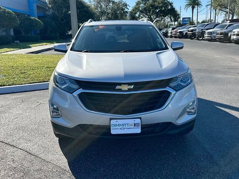 Used 2019 Chevrolet Equinox LT w/ Sun & Navigation Package image 2