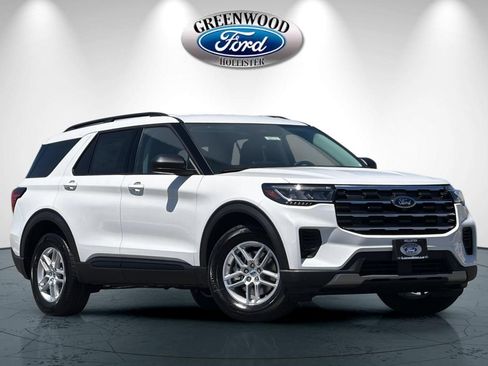 New 2026 Ford Explorer Active RWD image 2