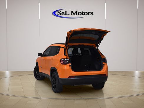 New 2026 Jeep Compass Latitude AWD/4WD image 5