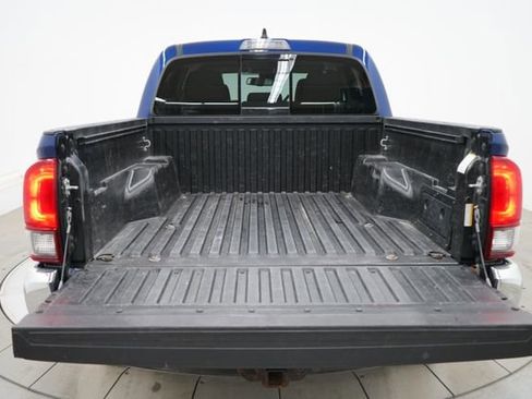 Used 2023 Toyota Tacoma SR5 AWD/4WD image 43