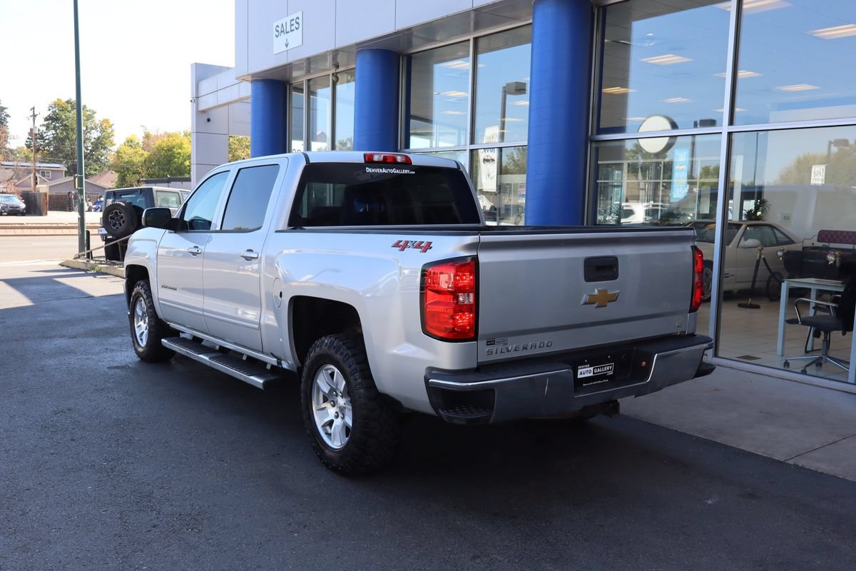 Used 2018 Chevrolet Silverado 1500 LT w/ Trailering Package AWD/4WD image 3