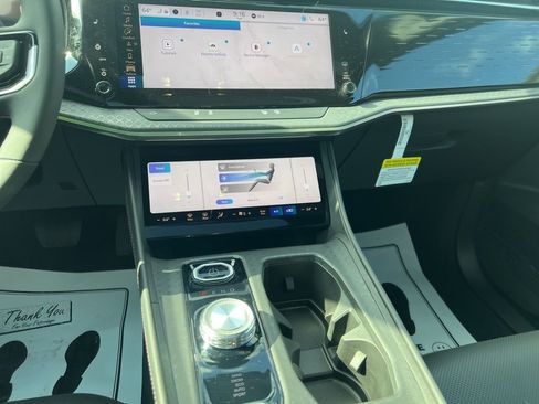 New 2025 Jeep Wagoneer S Limited image 11